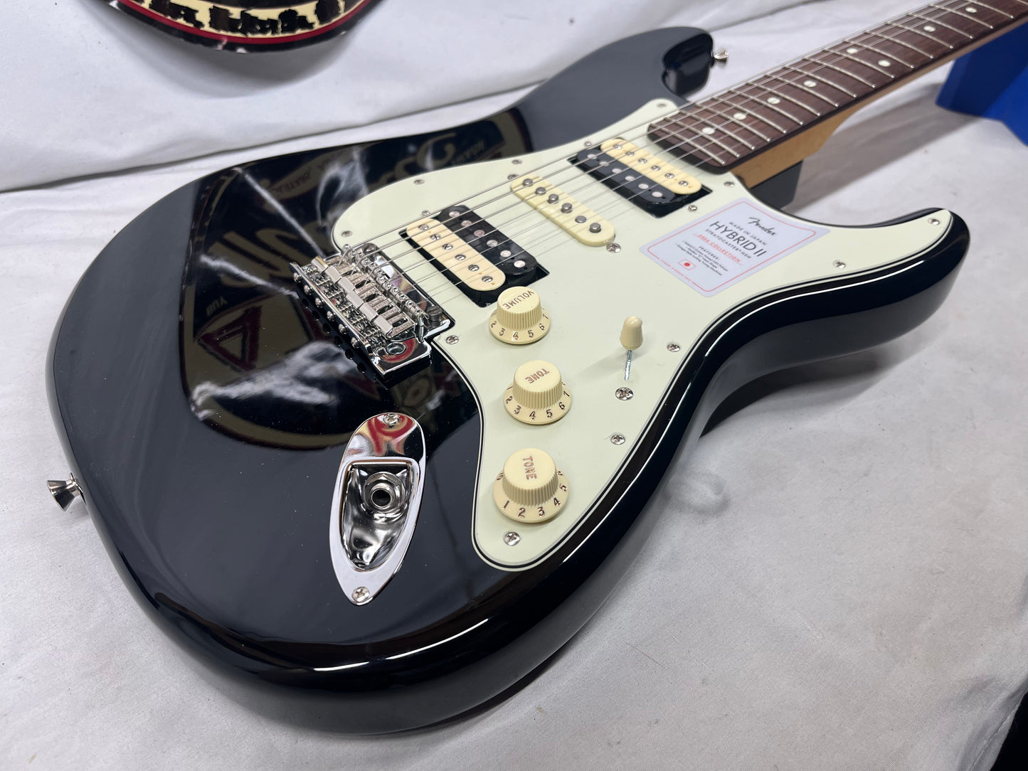 Fender 2024 Collection, Made in Japan Hybrid II Stratocaster Strat HSH - Black