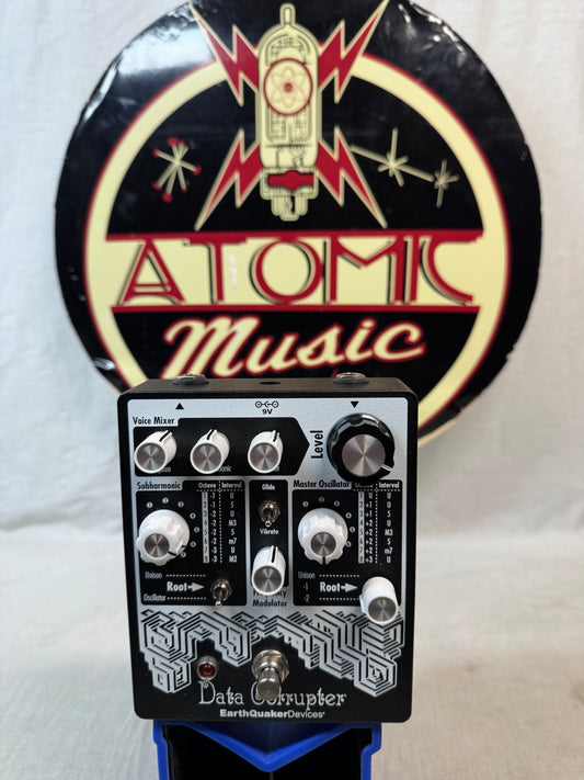 EarthQuaker Devices Data Corrupter Monophonic Analog Harmonizing PLL w/Modulation Guitar Synth Fuzz Pedal