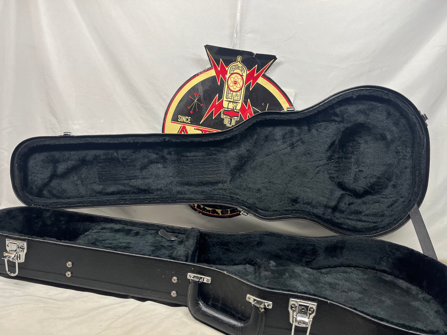 No Name Hard Case for Singlecut / Doublecut Electric Guitar