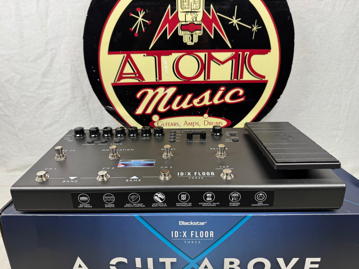 Blackstar ID:X Floor Three Guitar Multi-Effects Pedal with Power Supply + Box