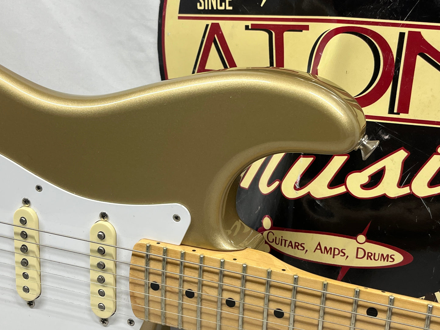 Fender Classic Player '50s Stratocaster Strat Electric Guitar MIM - Made in Mexico - Shoreline Gold