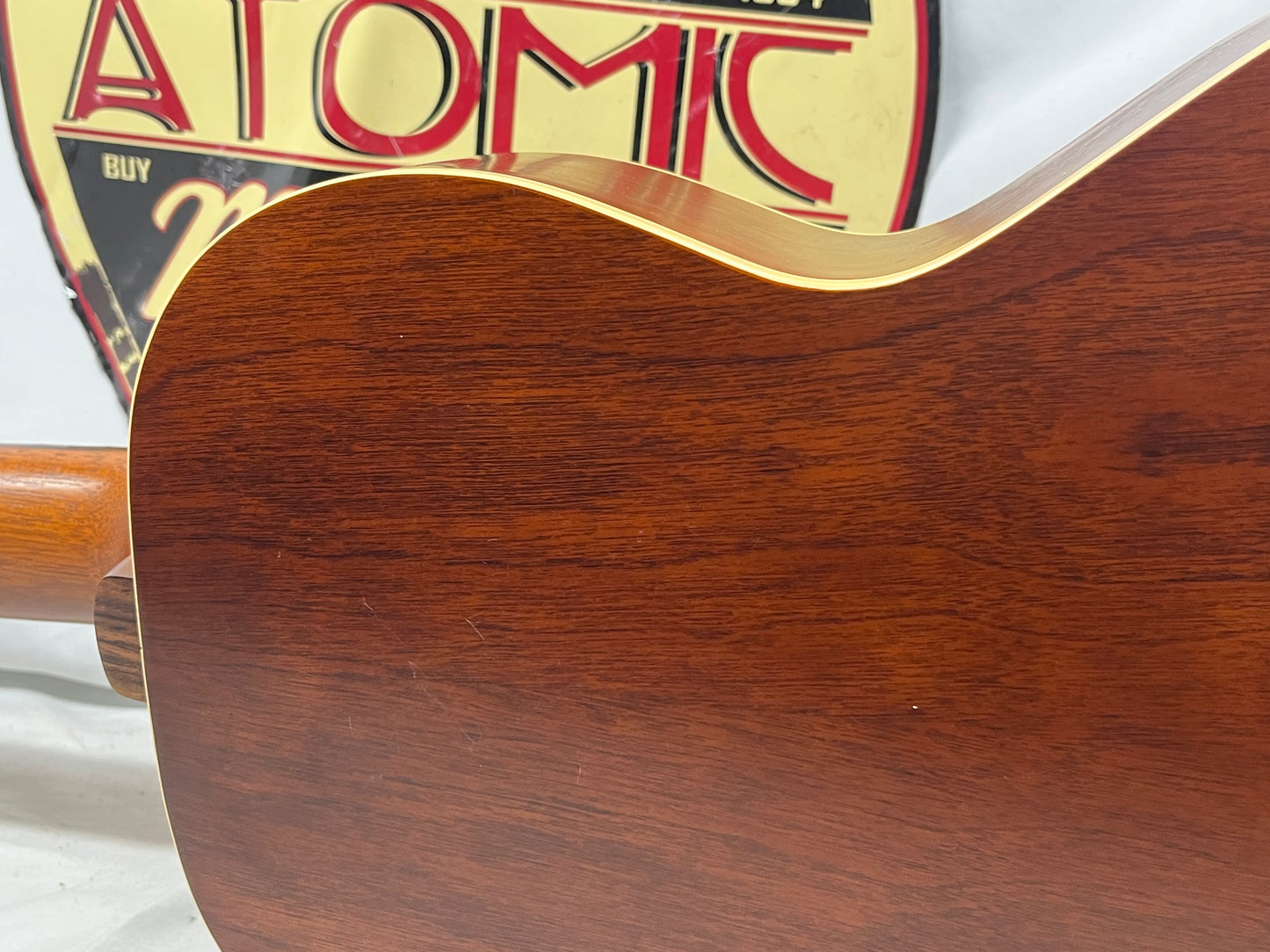 La Patrie (Godin) Motif Classical Acoustic Guitar