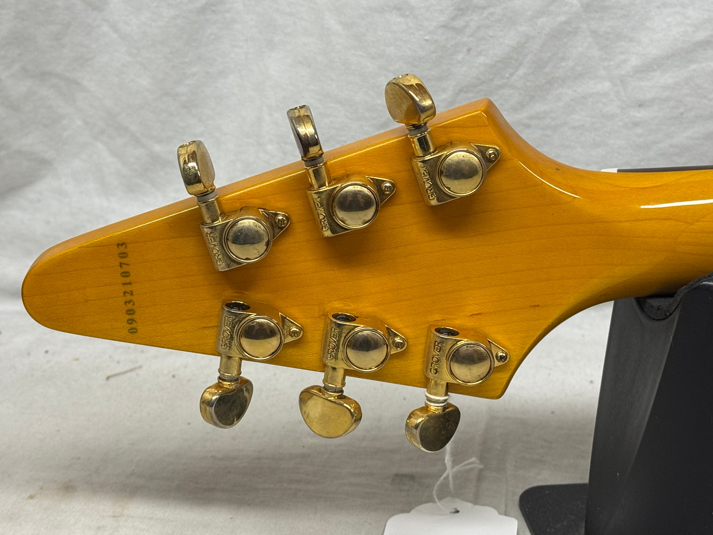 Epiphone EGV2KOGH1 '58 1958 Korina Flying V Guitar with Case 2009