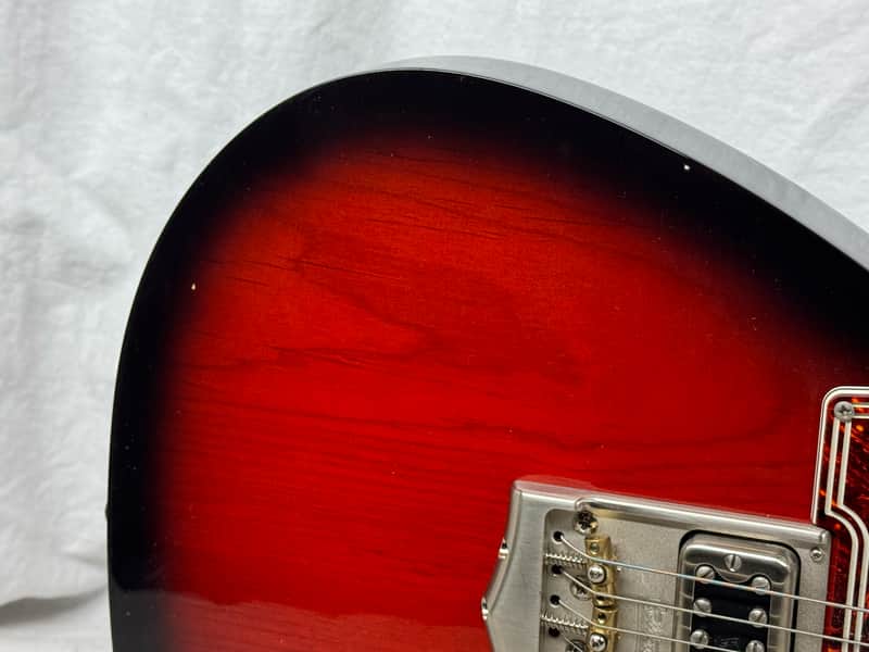 Belltone Guitars B-Classic One BC1 Guitar with COA + Case - Image 4