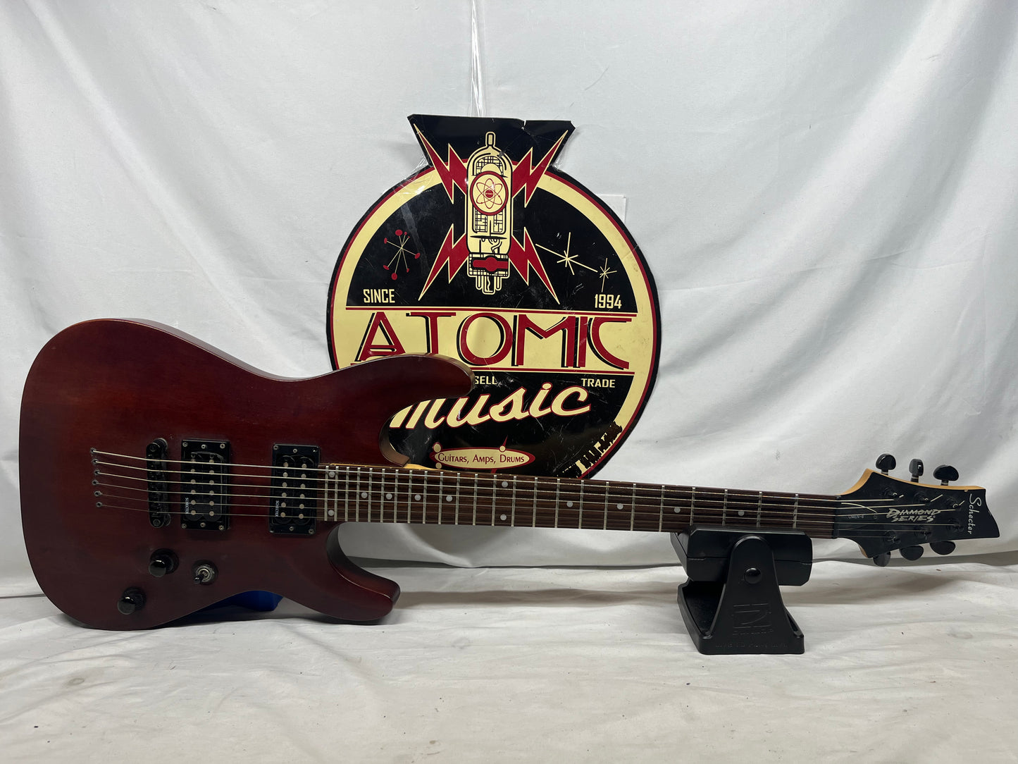Schecter Diamond Series Omen-6 Doublecut Electric Guitar