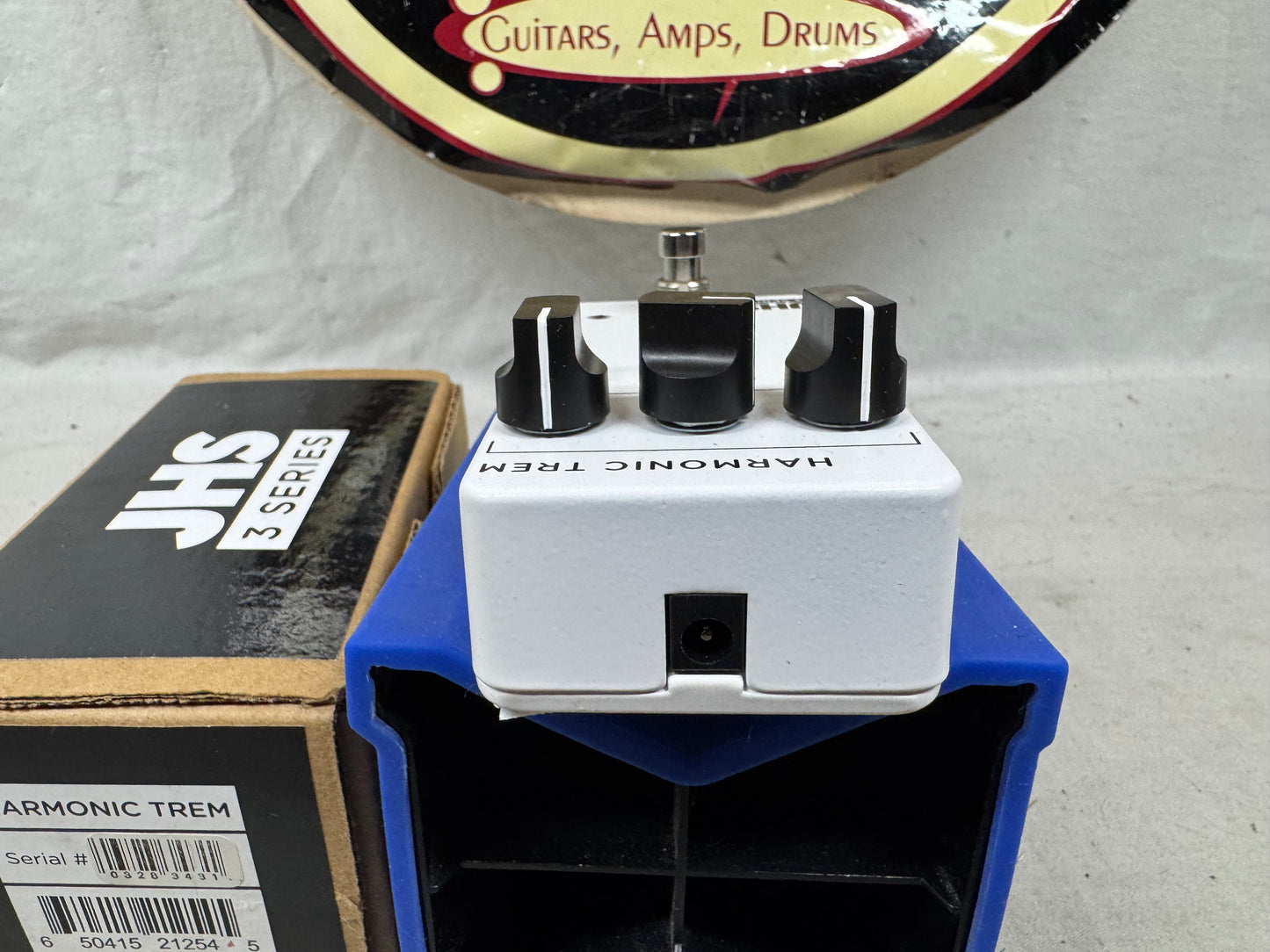 JHS Pedals 3 Series Harmonic Trem Tremolo Pedal with Box