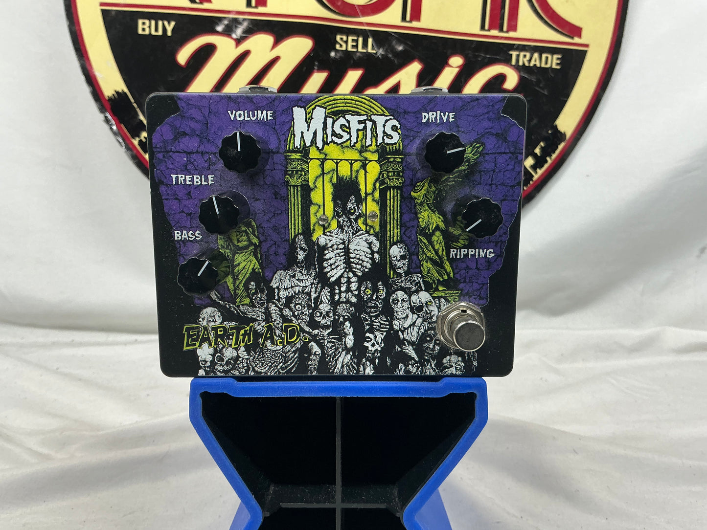 KHDK Electronics Limited Edition 40th Anniversary Misfits Earth A.D. ad Wolf's Blood Pedal