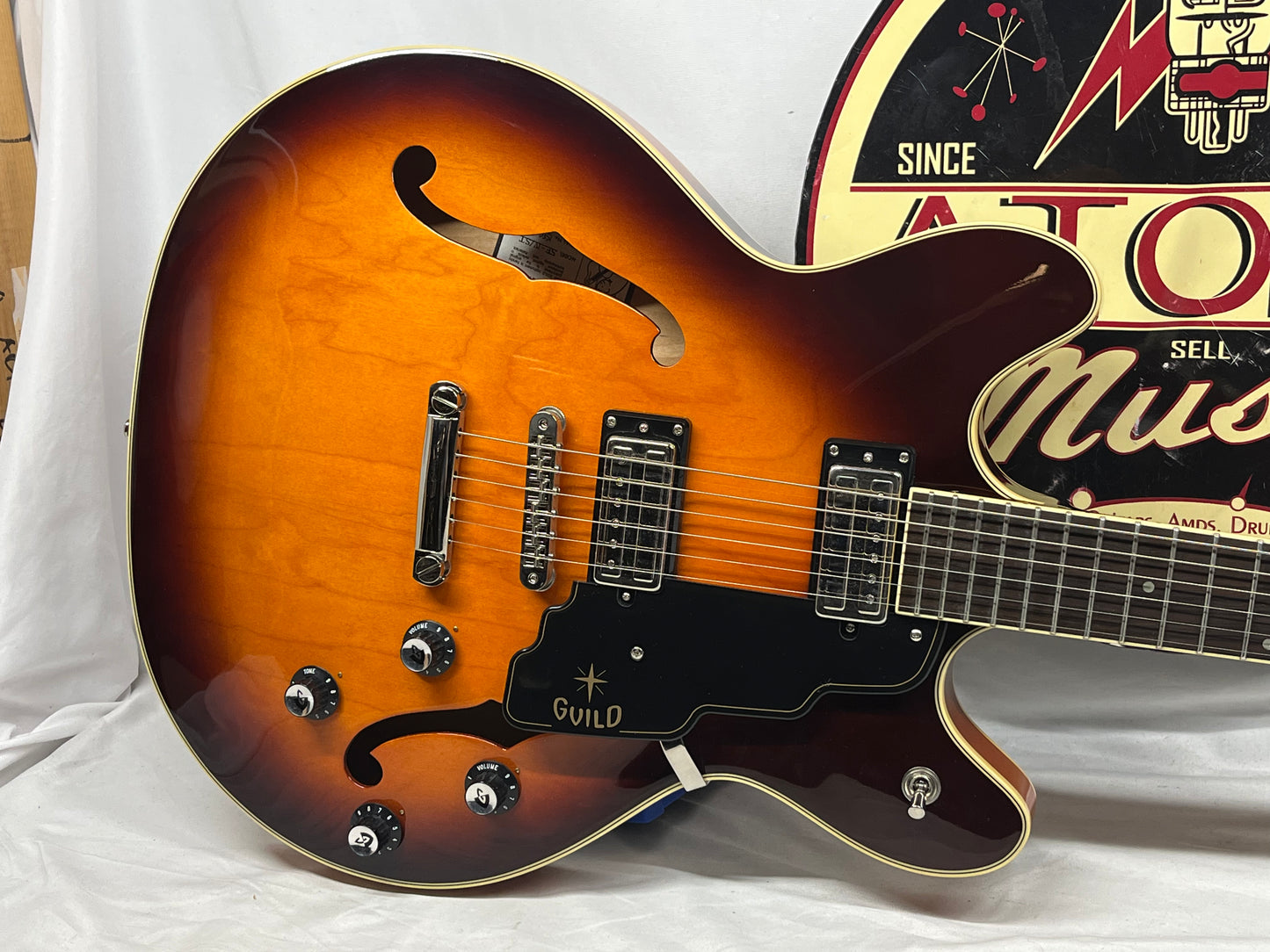 Guild SF-IV/ST Starfire 4 Semi-Hollow Body Electric Guitar