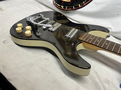 Danelectro Hodad Doublecut Electric Guitar with Gig Bag