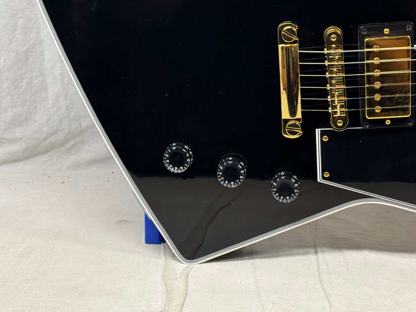 Gibson USA Custom Shop Explorer Custom Guitar with COA + Case 2024 - Ebony / Black