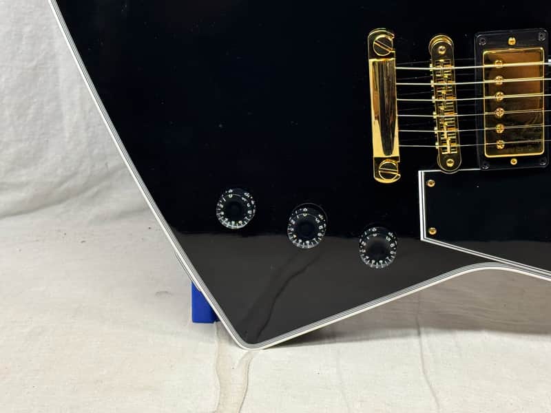 Gibson USA Custom Shop Explorer Custom Guitar with COA + Case - Image 7