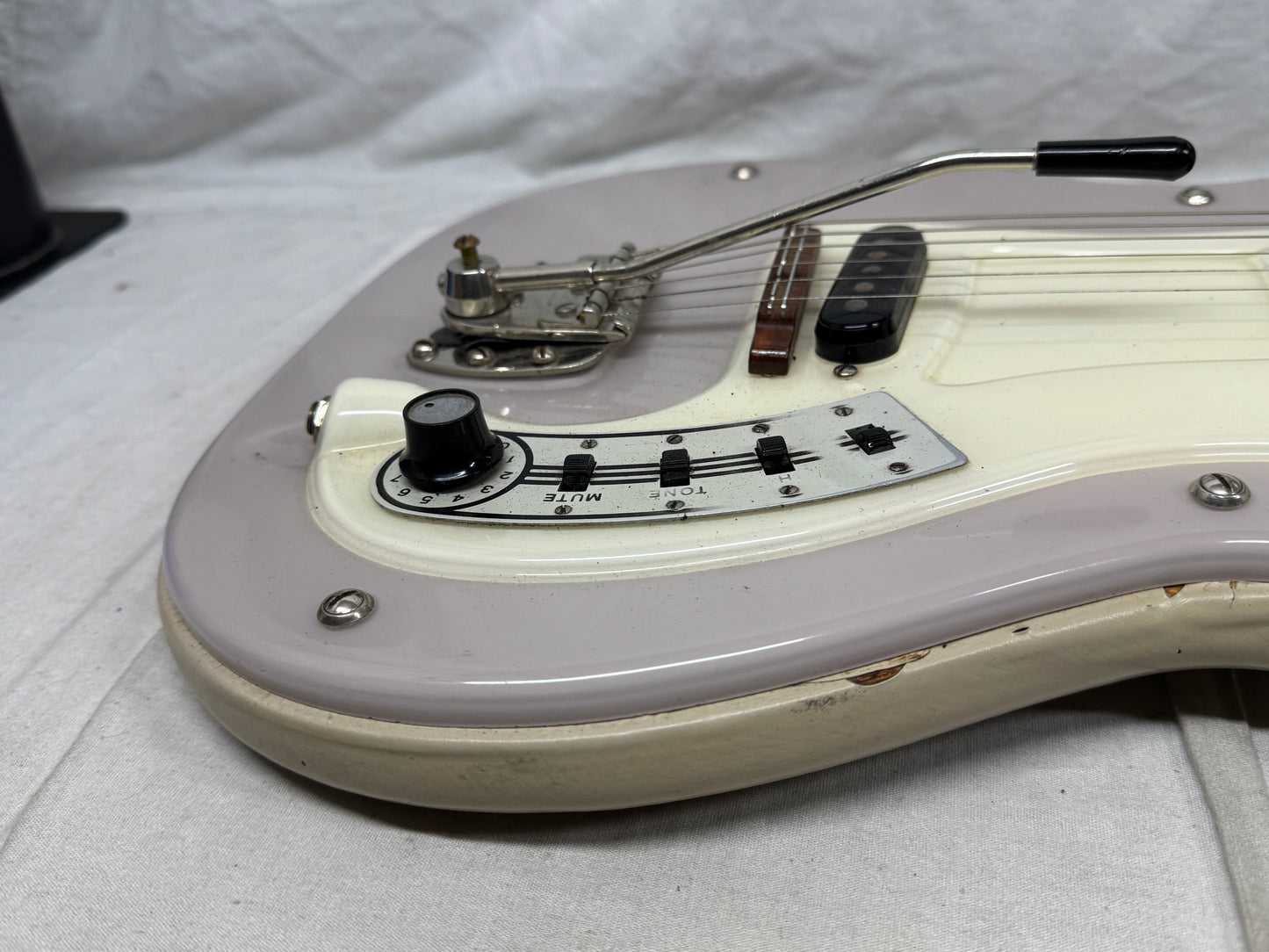Hagstrom Model 1 One 1 Guitar with Chipboard Case Vintage