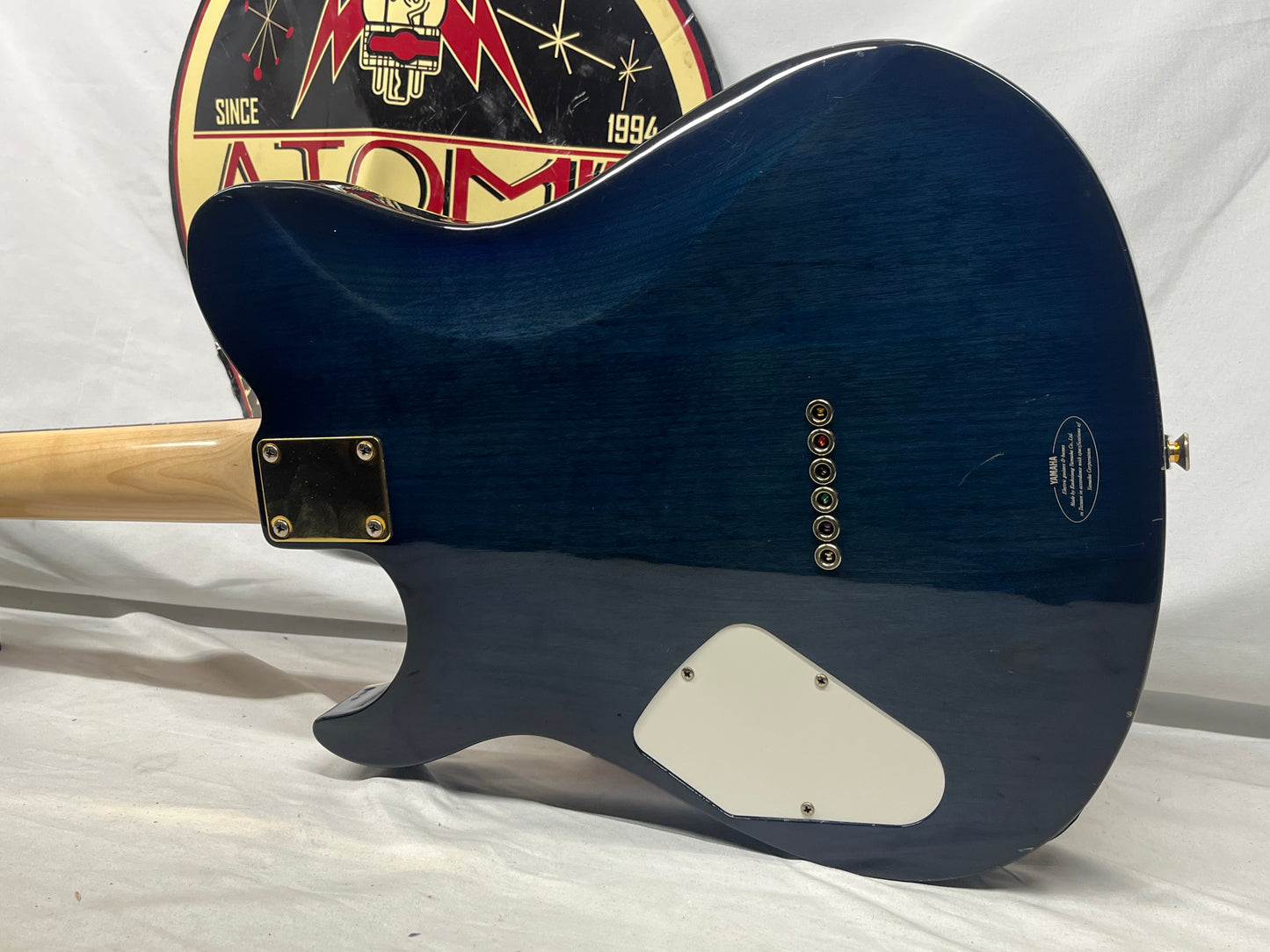 Yamaha Pacifica 302-S Singlecut Electric Guitar