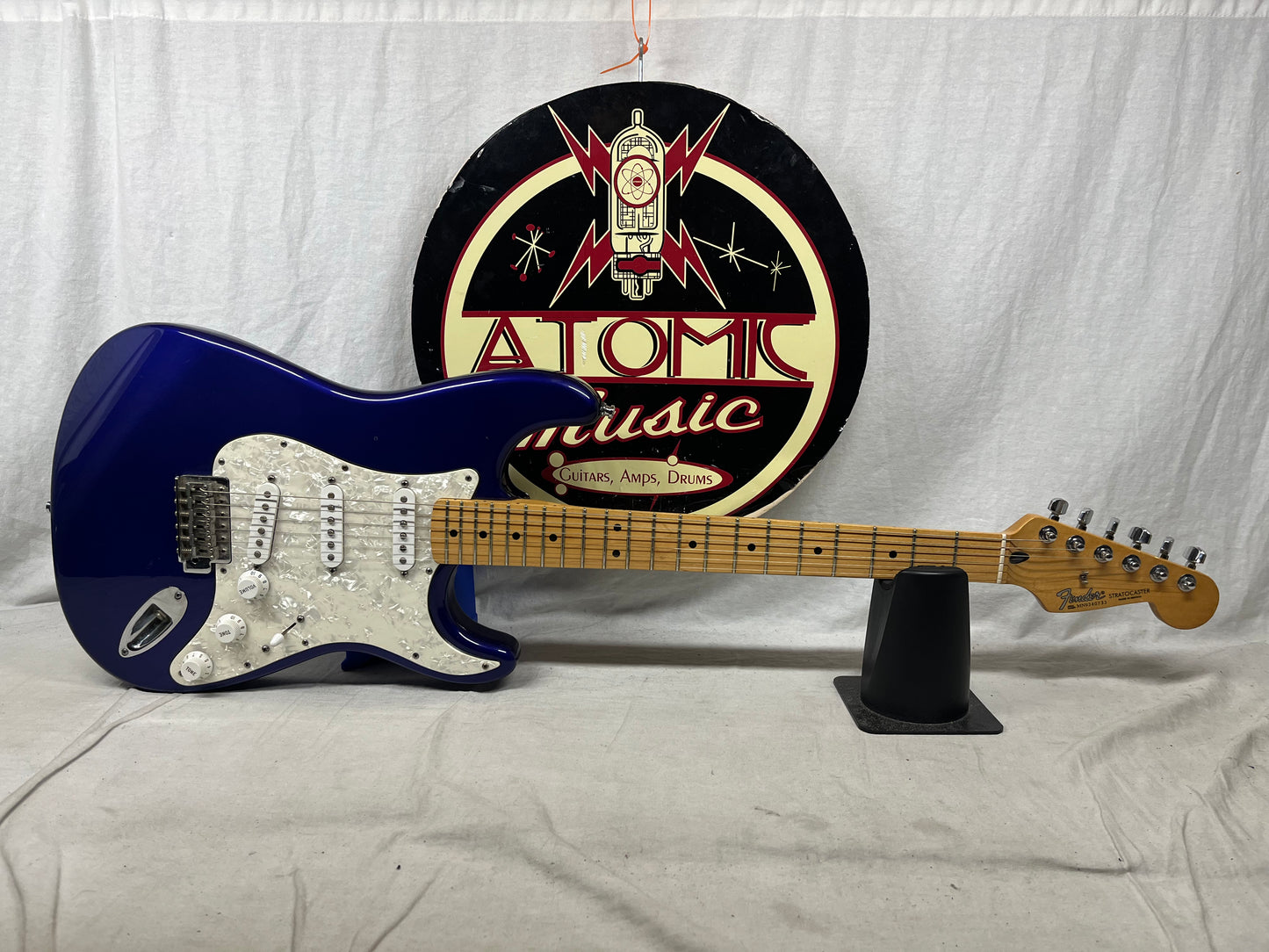 Fender Standard Stratocaster Strat MIM - Made in Mexico Electric Guitar