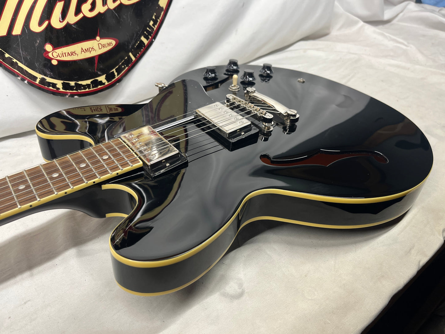 Epiphone ES-335 IG Semi-Hollow Body HH Electric Guitar