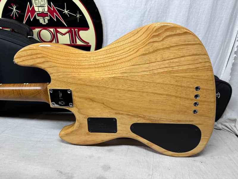 Sire Marcus Miller V10 J-style 4-string Bass - Image 11