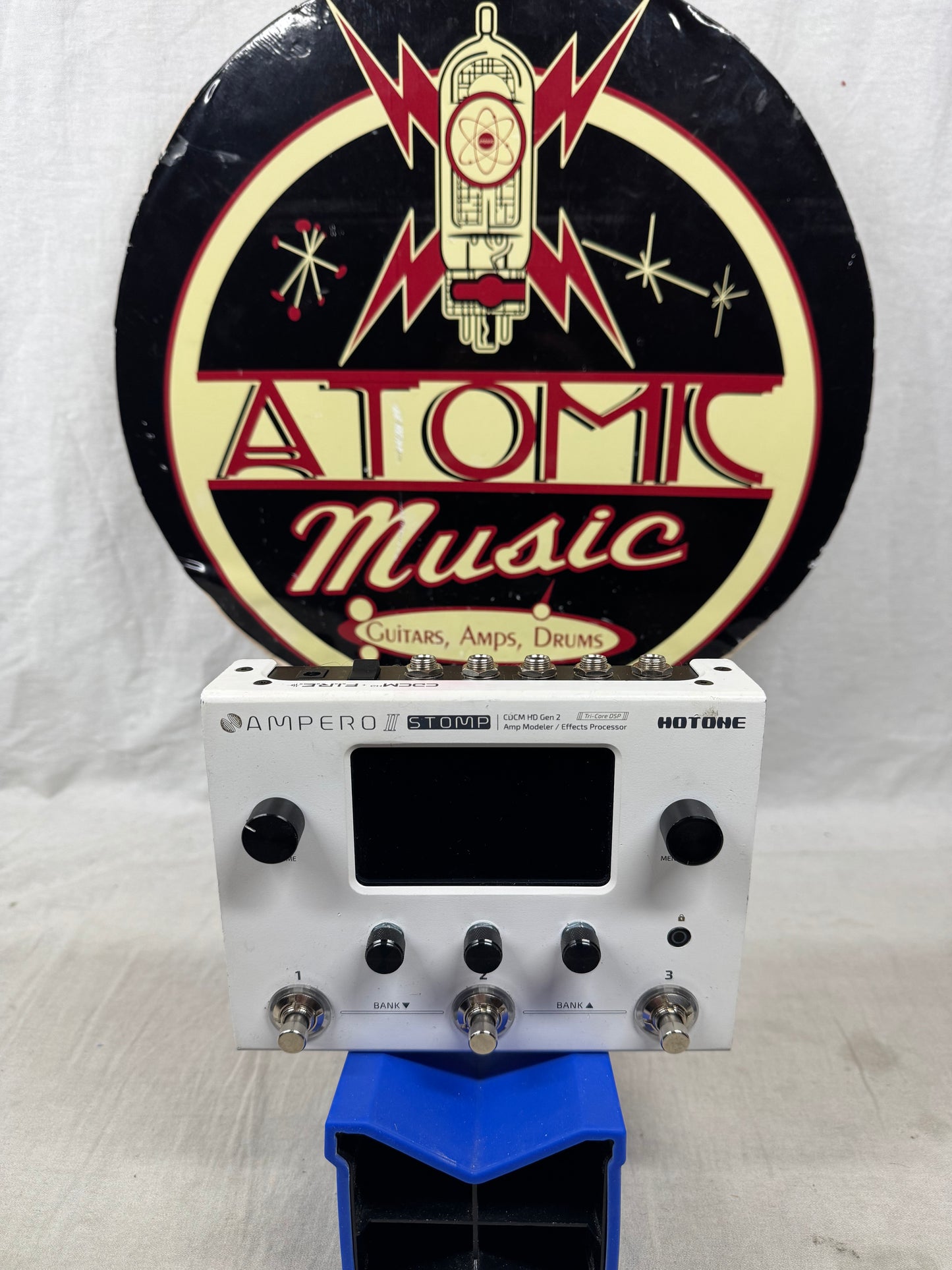 Hotone Ampero II 2 Amp Modeler Multi-Effects Processor Pedal with Power Supply