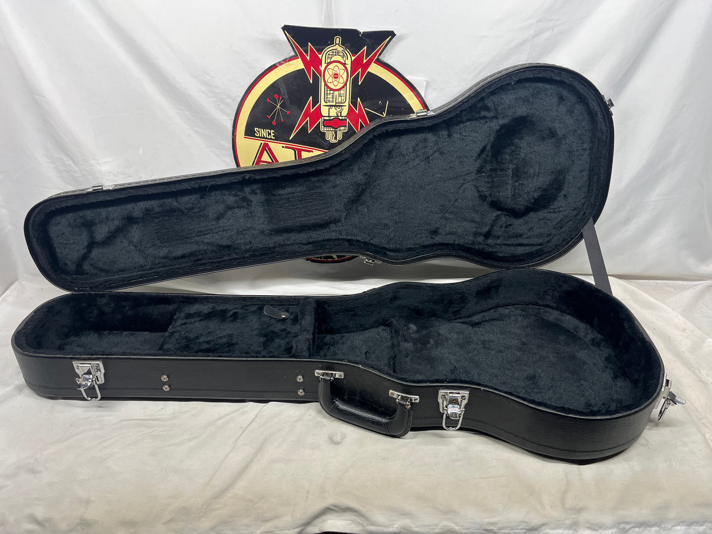 No Name Hard Case for Singlecut / Doublecut Electric Guitar