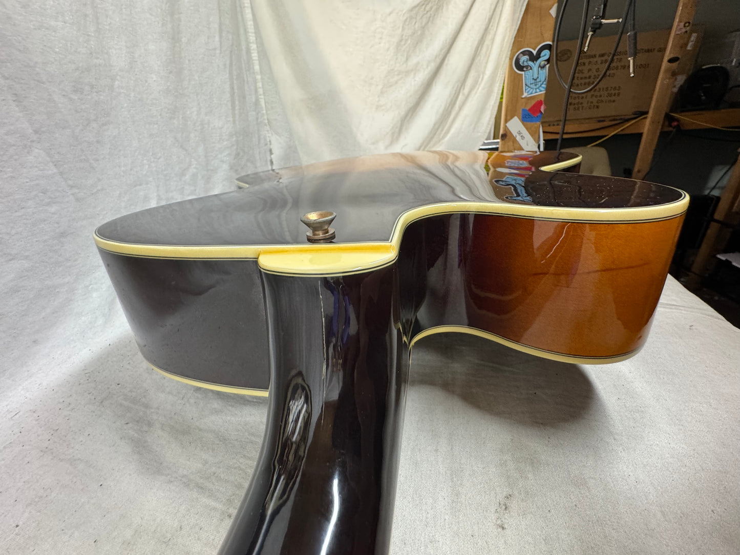 Epiphone Emperor Archtop Hollowbody Guitar with Case 1996 - Antique Sunburst