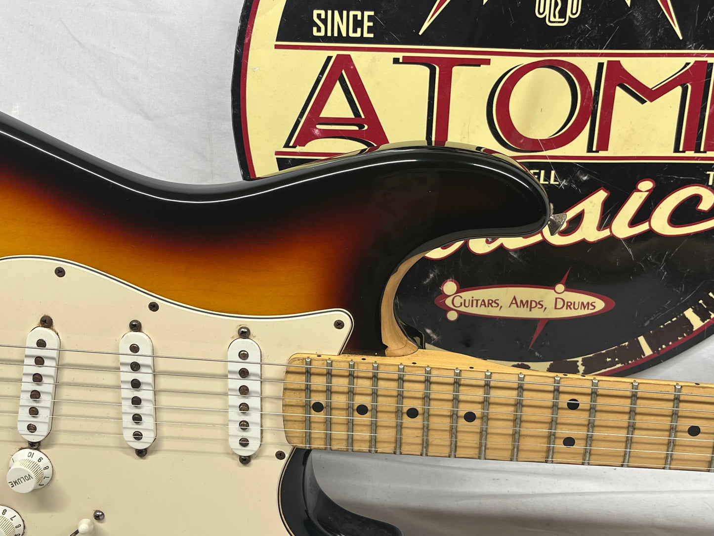 Fender Standard Stratocaster MIM - Made in Mexico Electric Guitar