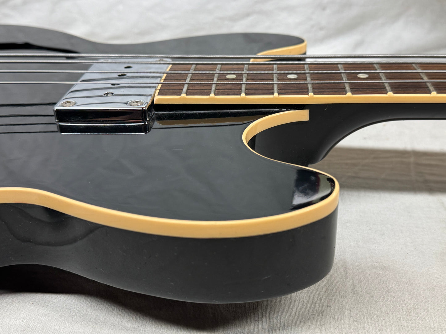 Gibson BADCEBCH1 Midtown Standard Semi-Hollowbody 4-string Bass with Case 2013 - Ebony / Black