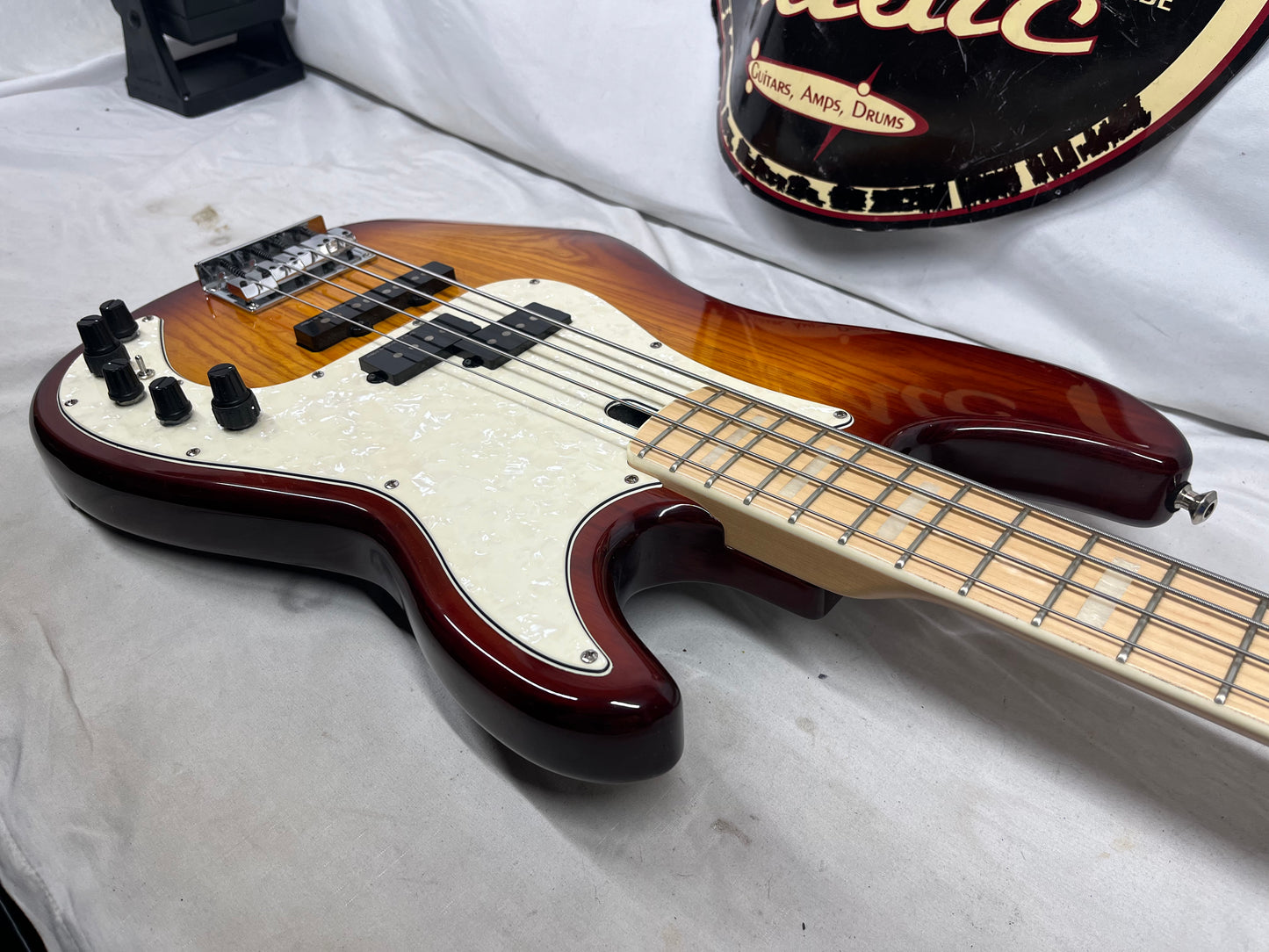 Sire Marcus Miller P7 4-String Electric Bass
