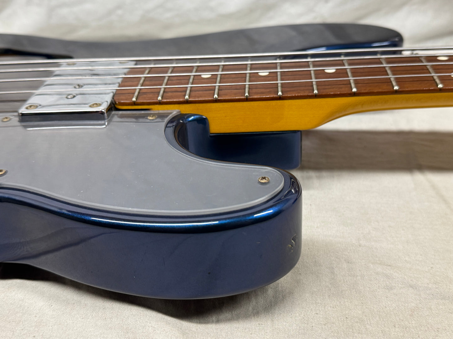 Fender TNB-110SPL TNB SPL J-Craft Thinline Telecaster Bass Special 4-string Semi-Hollowbody Bass 2002 - 2004 - Blue Violet Burst