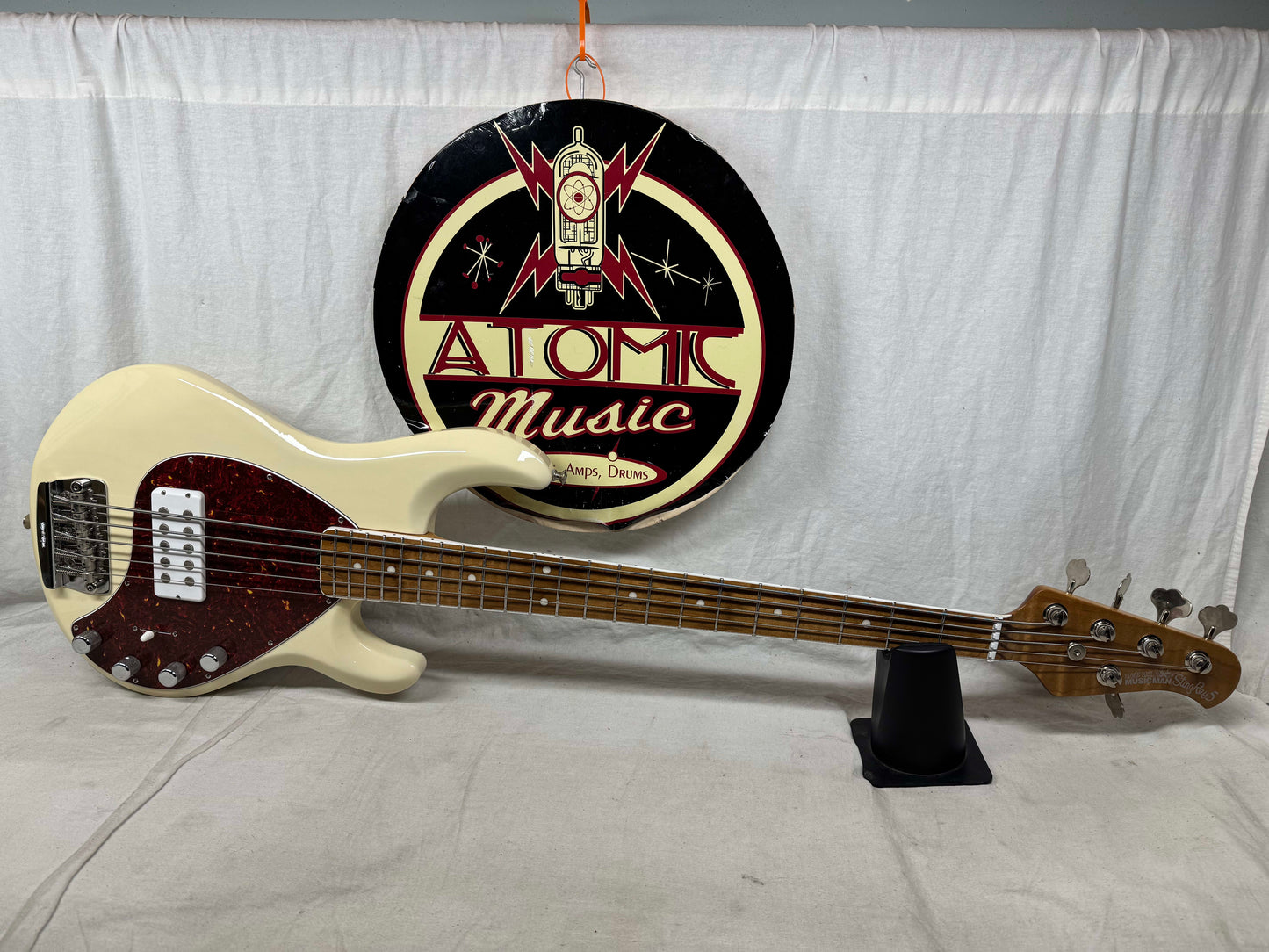 Ernie Ball Music Man 30th Anniversary Stingray sting ray 5 H Bass with Case 2018 - Translucent Buttercream / Roasted maple neck / maple fingerboard