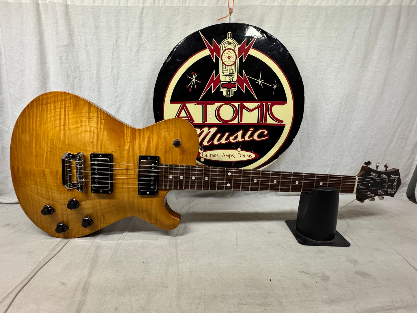 Knaggs Kenai T2 Singlecut Guitar with Case