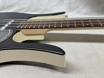 Jerry Jones Neptune Series Longhorn Bass4 4-string Bass with Case 1990s