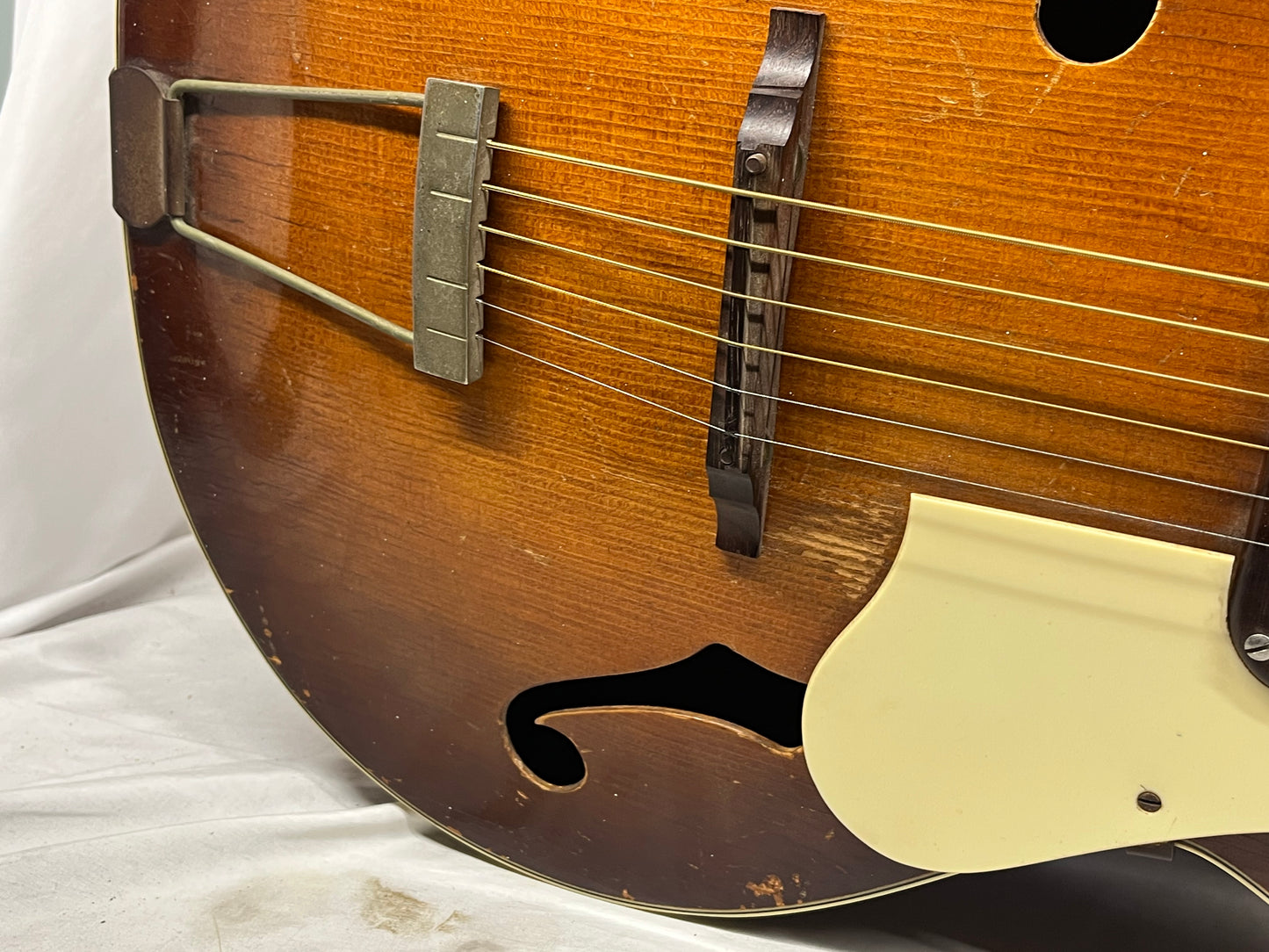 Kay Vintage Sherwood Deluxe Archtop Hollow Body Electric Guitar