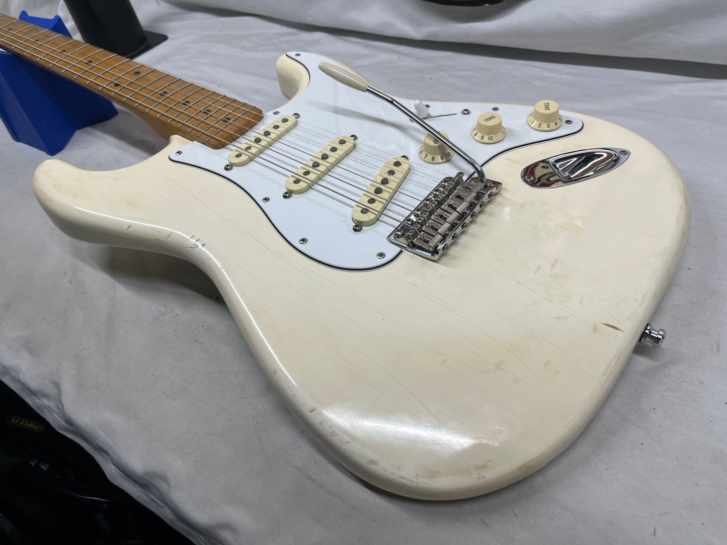 Fender Jimi Hendrix Stratocaster Strat Electric Guitar - Olympic White