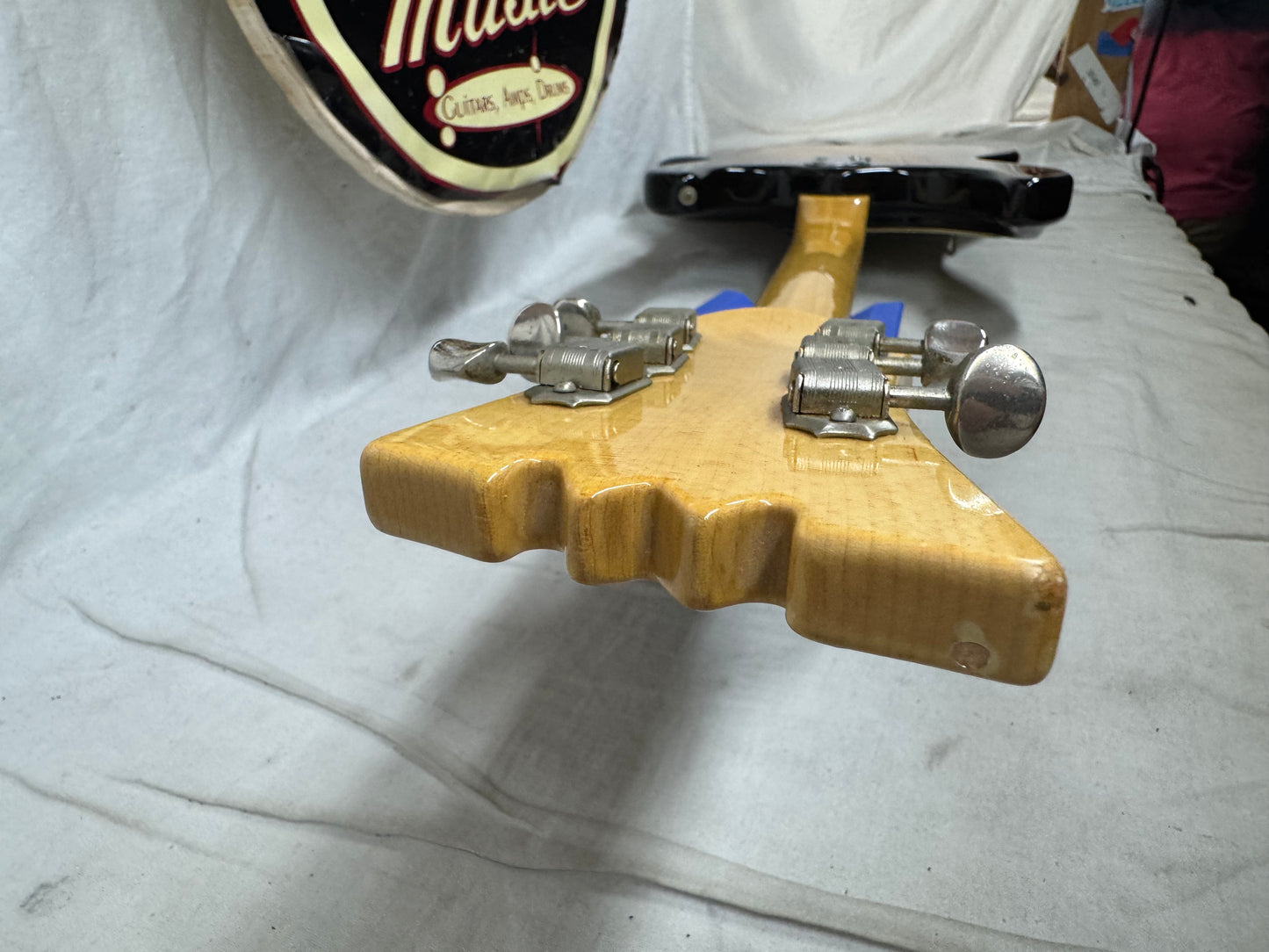Mosrite The Ventures Guitar with Case