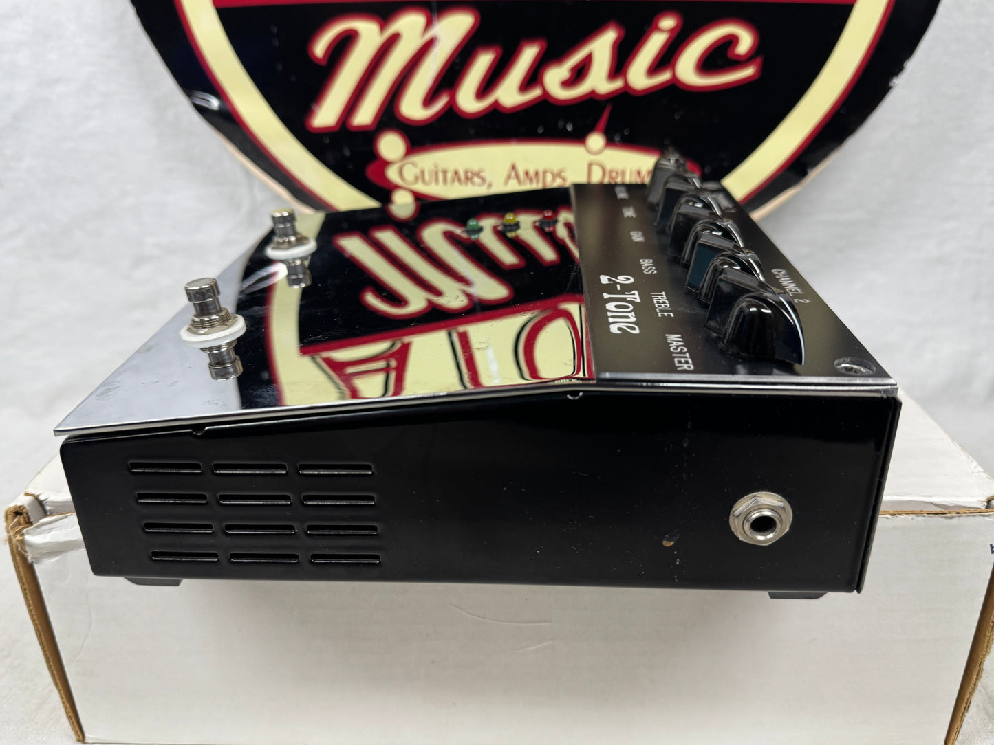 Bad Cat 2-Tone two tone Tube Preamp Pedal with Box