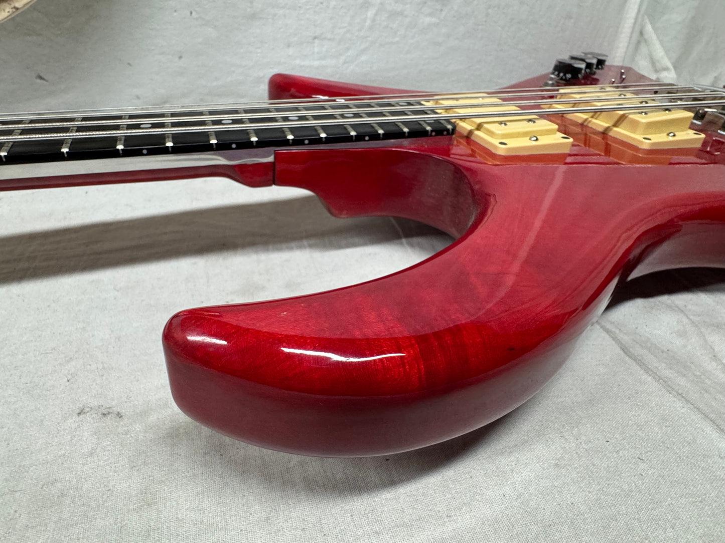 Kramer USA XL-8 xl8 8-string Bass with Case