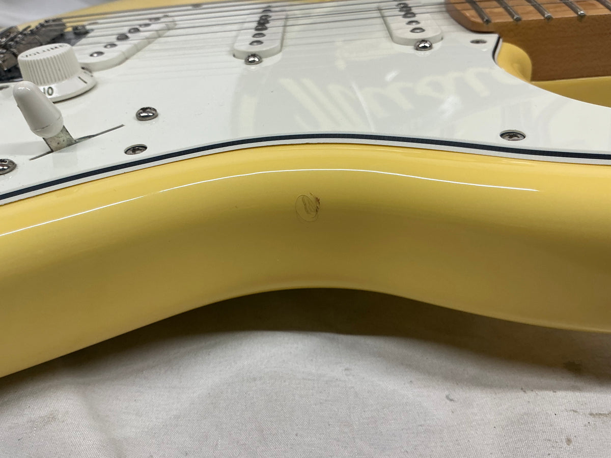 Fender Player Stratocaster Guitar 2019 - Buttercream / Maple neck