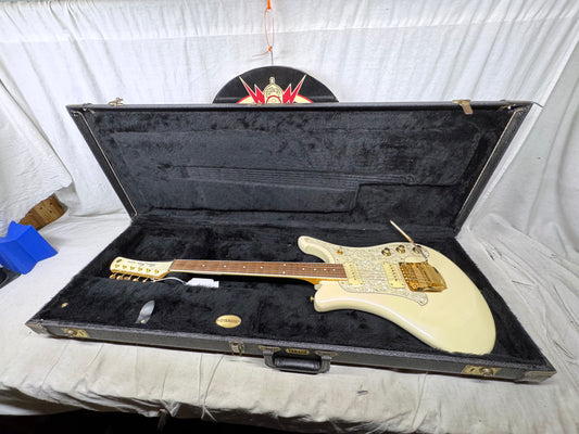 Yamaha Flying Samurai "BJ Pro" Blue Jeans Professional Guitar with Case