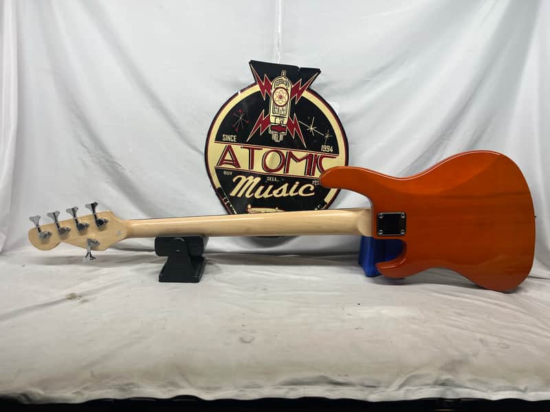 woofy basses Poodle 5 5-String Electric Bass - Image 8