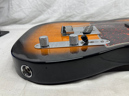 Fender American Telecaster Guitar 2000 - 2-Color Sunburst / Maple neck
