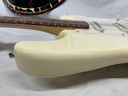 Fender Stratocaster (Squier Series) - White