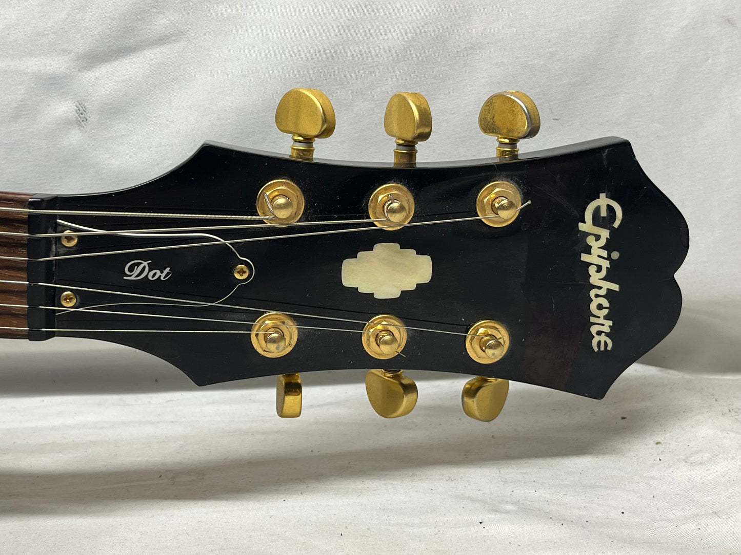 Epiphone DOT Deluxe VS Semi-Hollow Body Electric Guitar