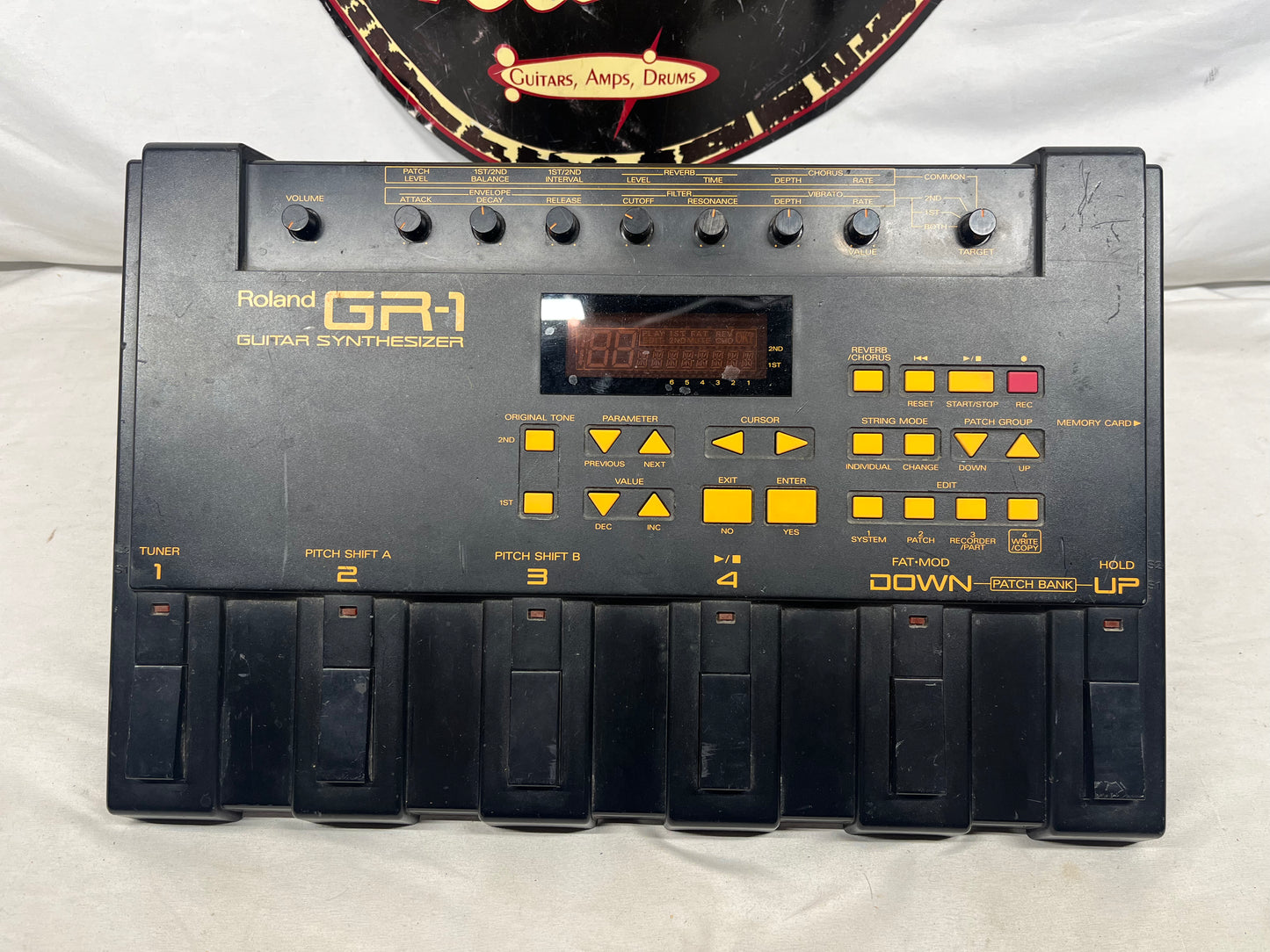 Roland GR-1 Guitar Synthesizer