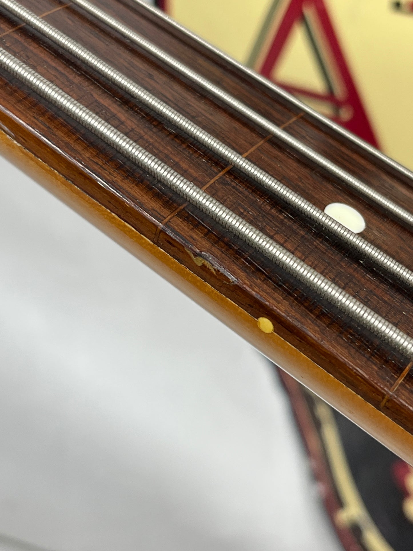 Fender Jaco Pastorius Signature Fretless 4-String Electric Jazz Bass - 3-Color Sunburst