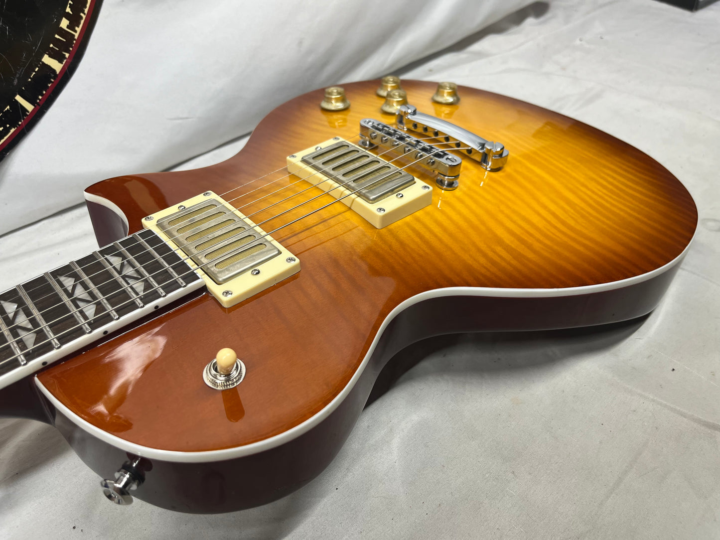 Westcreek Guitars Underdog LP-Style Singlecut Electric Guitar