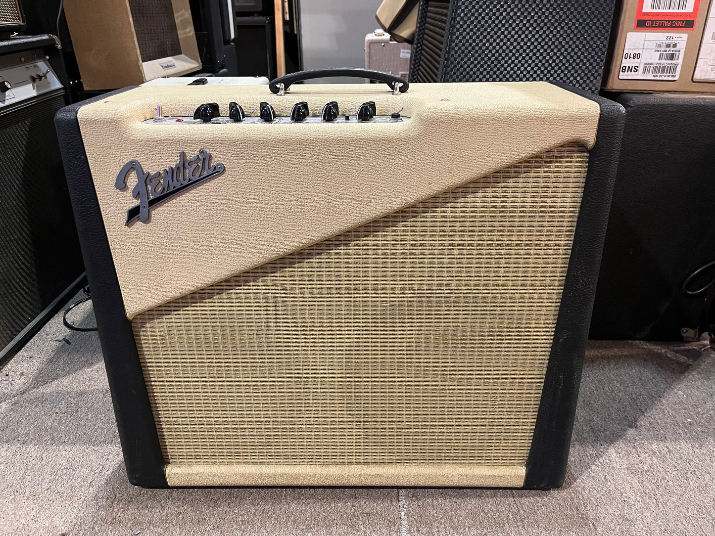 Fender Two-Tone Amp Custom Shop 15-Watt 1x12" / 1x10" Guitar Combo - Local Pickup Only!