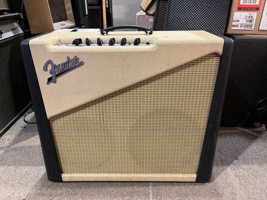 Fender Two-Tone Amp Custom Shop 15-Watt 1x12" / 1x10" Guitar Combo - Local Pickup Only!
