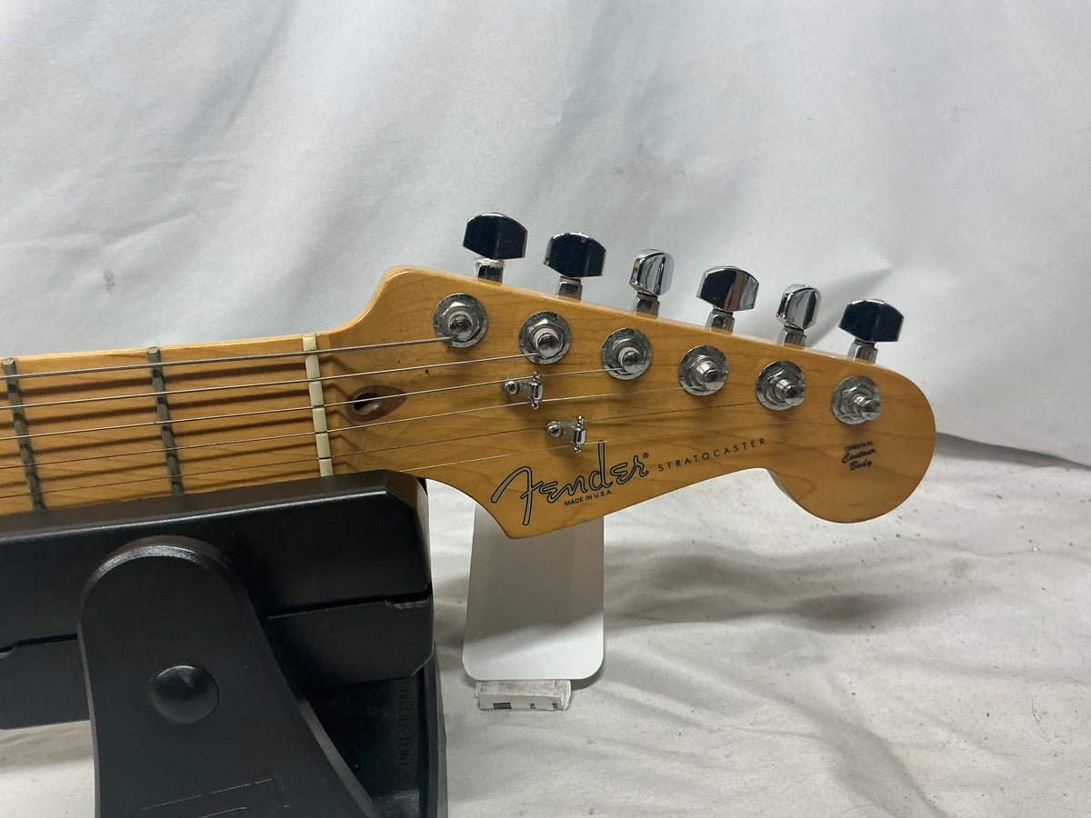 Fender Highway One Stratocaster Guitar 2002 - Crimson Red Transparent / Maple neck