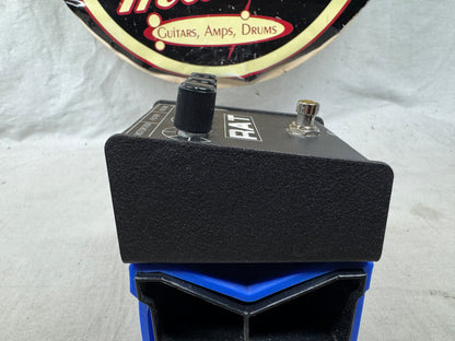 ProCo The Rat 2 Distortion Pedal - modified by Kinnatone - LM308 OpAmp Chip - missing rubber feet