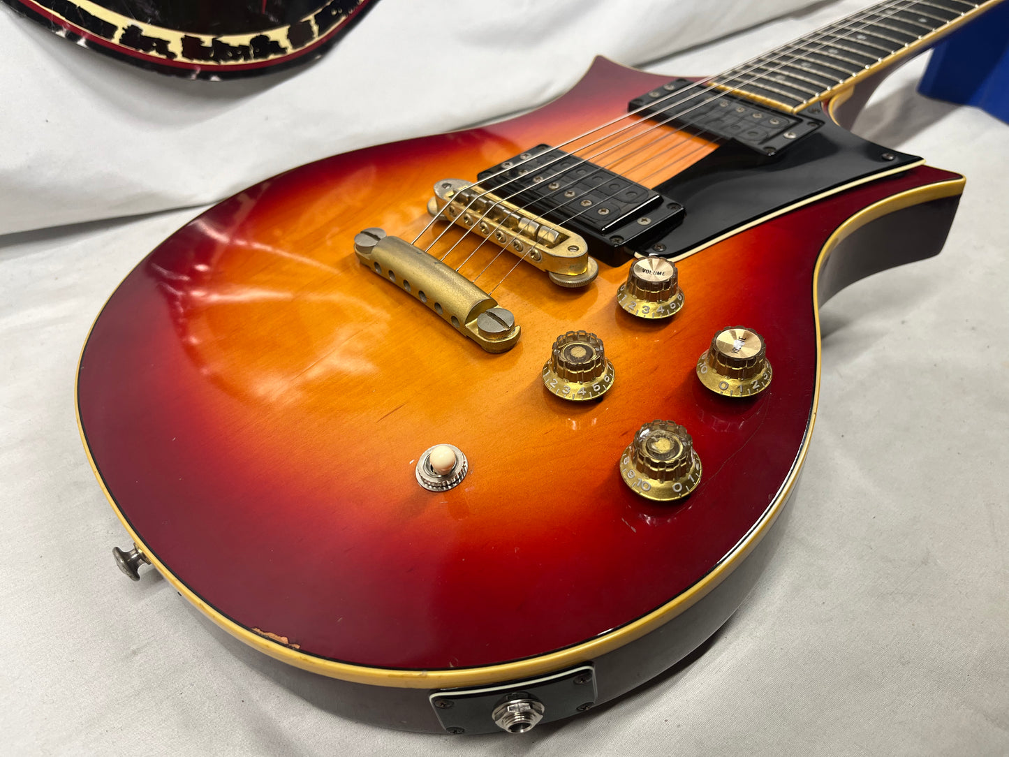 Yamaha SX900A Doublecut Electric Guitar with Case