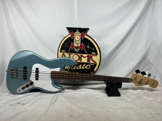Fender Standard Fretless 4-String Electric Jazz Bass